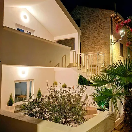 Square Apartamento *