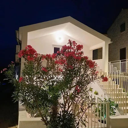 Square Apartamento Funtana
